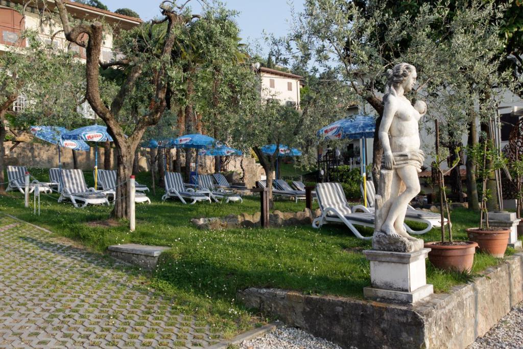 Hotel Fraderiana Torri Del Benaco Cameră foto